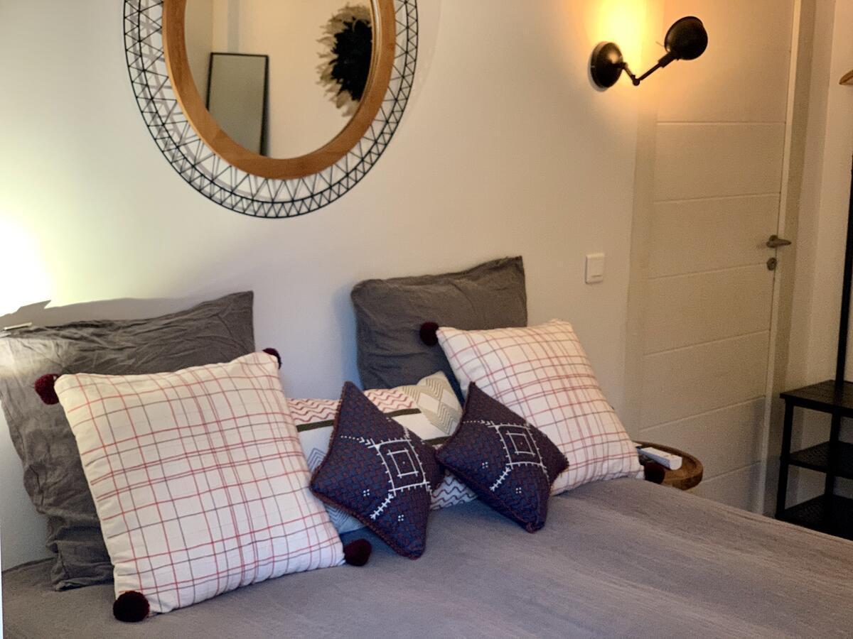 Le 104 Feuvrier Apartment Dole Luaran gambar