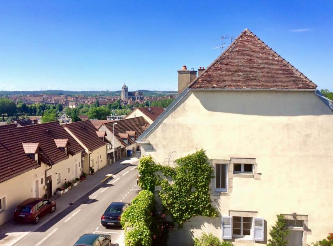 Le 104 Feuvrier Apartment Dole Luaran gambar