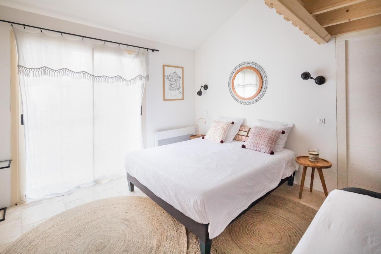 Le 104 Feuvrier Apartment Dole Luaran gambar